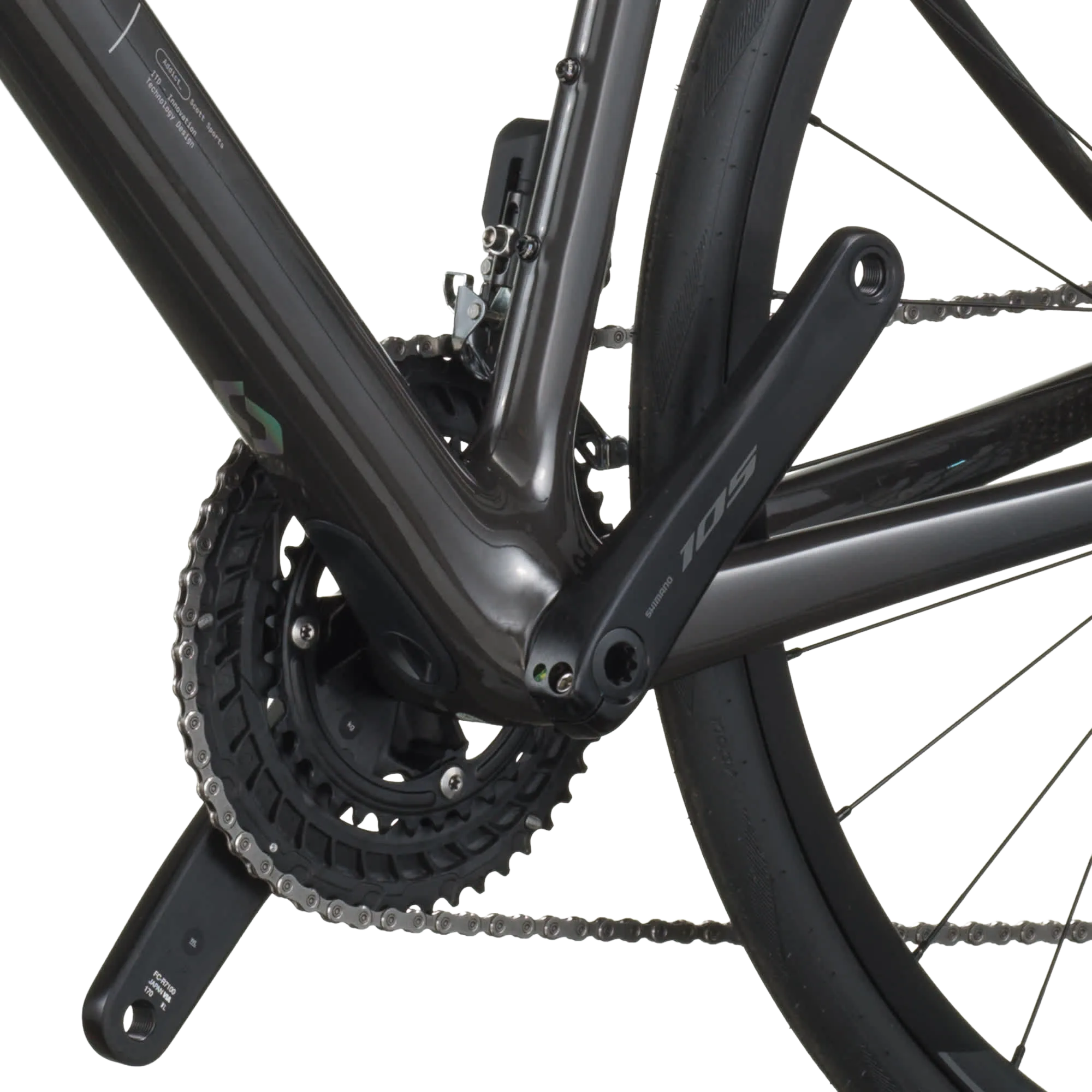 Scott Addict 40 Rennrad: Nahaufnahme Kettenblatt, Kurbel, Kette und Rahmen in mattem Schwarz