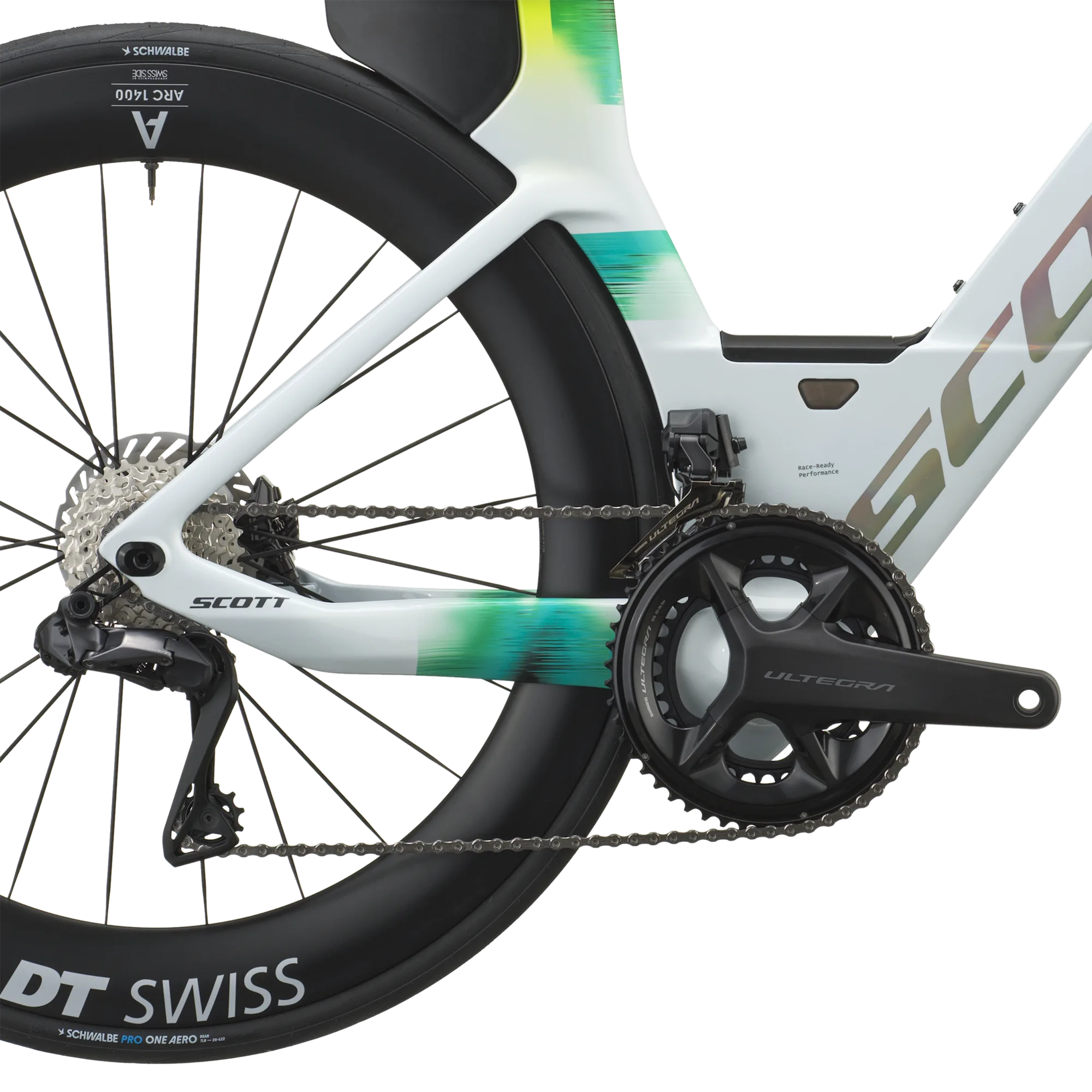 Teilansicht Scott Plasma RC Pro: Hinterrad mit DT Swiss Felge, Schwalbe Reifen, Kettenblatt und aerodynamischer Zeitfahr-Rahmen
